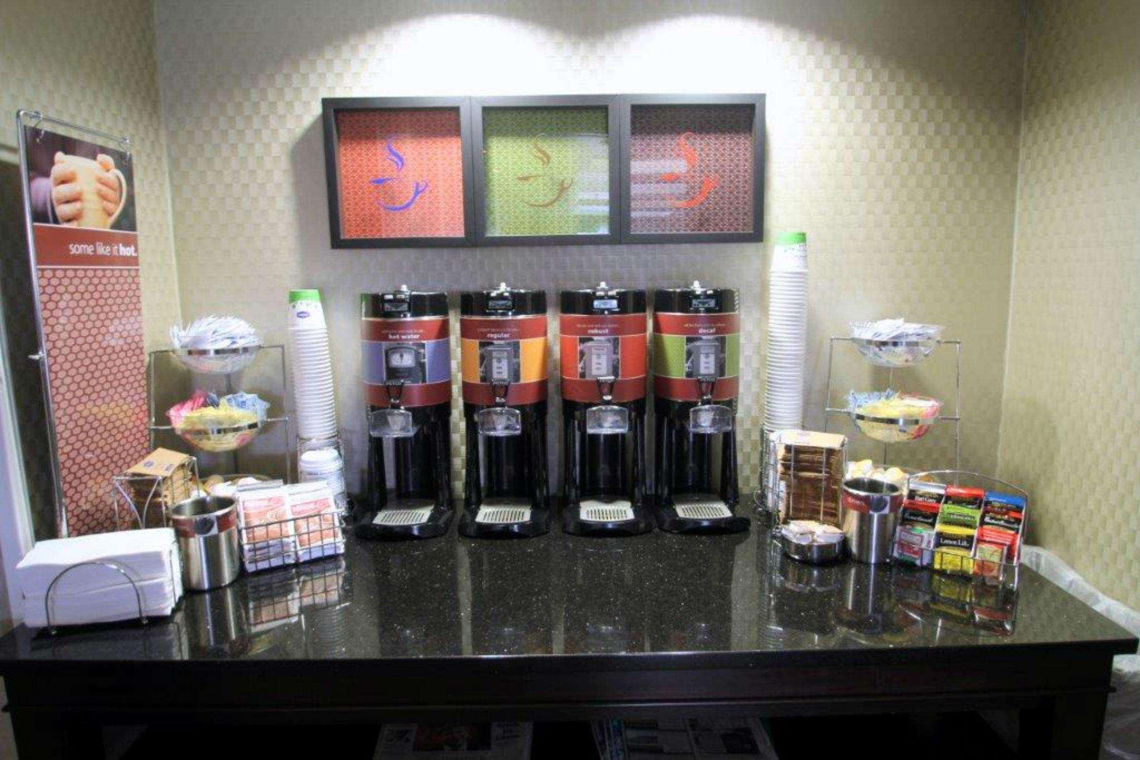 Hampton Inn Williamston Esterno foto